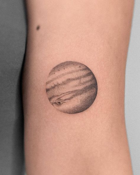 30 Stunning Jupiter Tattoos That Reflect Your Personality (Explained)