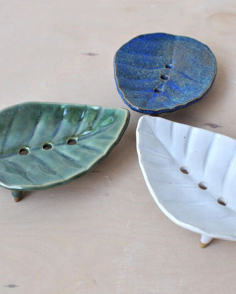 pottery to the people Clay Soap Holder, Dish Design, Dish Pottery, Ceramic Leaf, Pottery Lamp, Handcrafted Pottery, Clay Soap, Ceramic Soap Dish, Diy Pottery