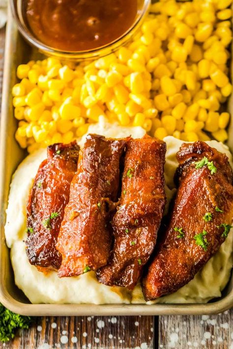 Say hello to your new favorite dish: slow cooker country style ribs! This scrumptious recipe is the perfect combination of tenderness and flavor, making it an irresistible addition to your dinner table. These boneless pork ribs are a go-to comfort food requiring minimal effort but yielding mouthwatering results. Peach preserves, honey, and BBQ sauce flavor the tender and delicious ribs. Country Rib Recipes, Slow Cooker Country Style Ribs, Country Style Ribs Recipe, Country Ribs Recipe, Ribs Seasoning, Boneless Pork Ribs, Slow Cooked Ribs, Slow Cooker Salisbury Steak, Slow Cooker Creamy Chicken