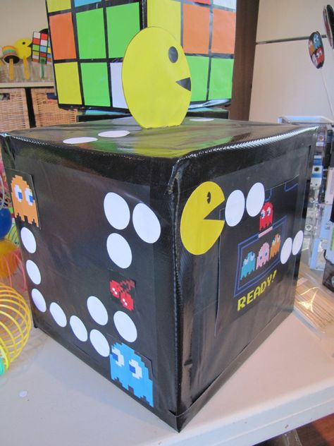 Pacman game on small cube box for 80's party table centre piece Pacman Valentines Boxes, Pacman Decorations, Pinterest Mom, Pacman Game, Diy Valentines Box, Kids Valentine Boxes, Scouts Bsa, Valentine Boxes, 80's Party