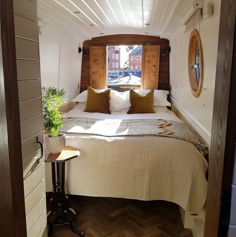 Canal Boat Interior, Narrowboat Interiors, Market Harborough, Boat Interior Design, Boat House Interior, Houseboat Living, Caravan Interior, Boat Interior, Canal Boat