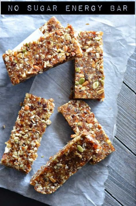 Date Energy Bars, Energy Bars Healthy, Deli Ideas, Dessert Squares, Energy Food, Healthy No Bake, Bars Healthy, Date Bars, Healthy Bars