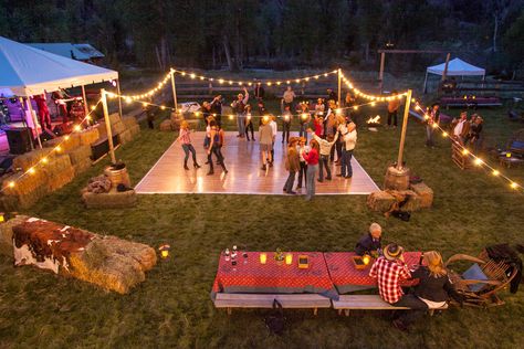 Barn Dance Party, Country Sweet 16, Ranch Party, Texas Party, Hangout Ideas, Ranch Weddings, Western Dance, Western Themed Wedding, Rodeo Party