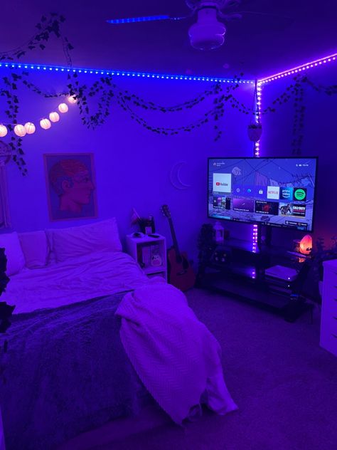 Chill Bedroom, Room Organization Bedroom, Neon Bedroom, Luxury Room Bedroom, Chill Room, Neon Room, Bedroom Wallpaper, Room Redesign, Pinterest Room Decor