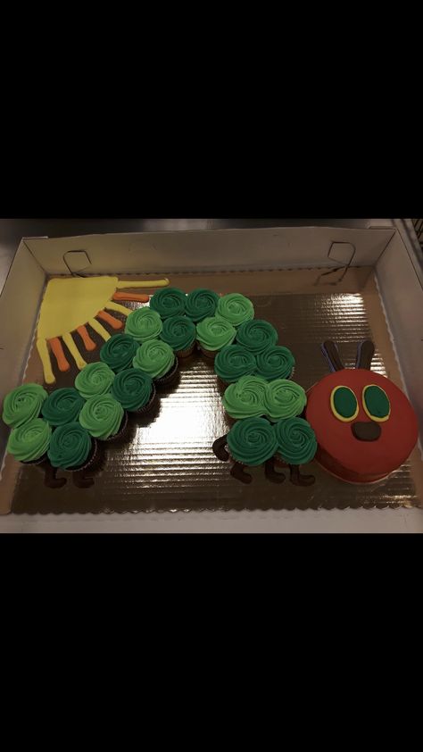 Very Hungry Caterpillar Cupcake Cake, Very Hungry Caterpillar Pull Apart Cake, Hungry Caterpillar Pull Apart Cupcakes, Very Hungry Caterpillar Birthday Party Cake, Very Hungry Caterpillar Cupcakes, Caterpillar Cupcakes, Hungry Caterpillar Cupcakes, Hungry Caterpillar Cake, School Cupcakes