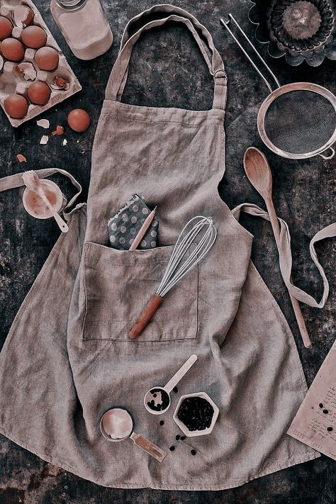 Future Chef Wallpaper, Food Photography Cake, Chef Pictures, Baking Photography, Baba Jaga, Cooking Photography, Vision Board Images, Female Chef, Personal Chef