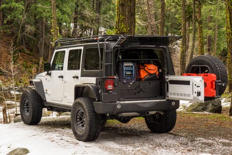 Jeep JKU — TrekboxX Expedition Systems Jku Mods, Overland Camping, Diy Jeep, Jeep Jku, Car Interior Design Sketch, Toyota Land Cruiser 100, Truck Bed Camping, Drawer System, Camping Box