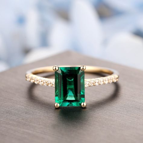 Smaragd Ring, Emerald Ring Vintage, 2025 Wedding, Ring Inspo, Emerald Wedding Rings, Antler Ring, Emerald Rings, Green Emerald Ring, Emerald Ring Gold