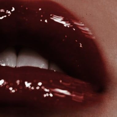 Red Vines, Cherry Cola, Dark Feminine Aesthetic, Princess Aesthetic, Crescent City, Sarah J Maas, Sarah J, Red Lipstick, City Aesthetic