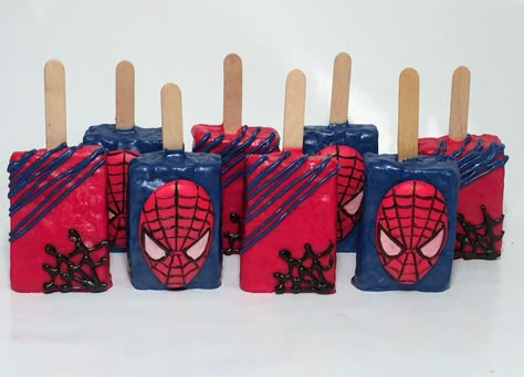 Spiderman rice Krispy treats. Spiderman Treats, Miles Morales Party, Birthday Party Spiderman, Spiderman Birthday Party Food, Atrapasueños Tattoo, Spiderman Theme Party, Spiderman Birthday Party Decorations, Spiderman Cupcakes, Spiderman Birthday Cake