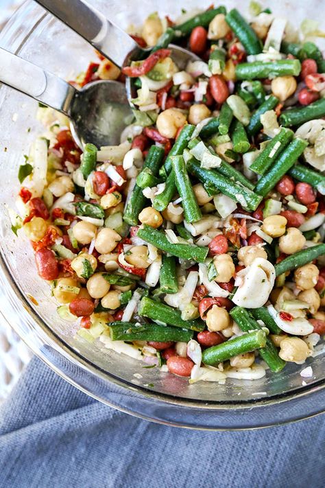 15-Minute Three Bean Salad - This is my go to salad when I want a quick and nutritious salad for lunch or dinner. This easy three bean salad is ready in just under 15 minutes! bean salad recipes easy, bean salad healthy, three bean salad dressing, healthy dinner recipes, healthy gluten free salad | pickledplum.com Three Bean Salad Dressing, Dinner Recipes Healthy Gluten Free, Salad Dressing Healthy, Easy Bean Salad, Bean Salad Recipes Easy, Bean Salad Dressing, Bean Salad Healthy, Dressing Healthy, Three Bean Salad