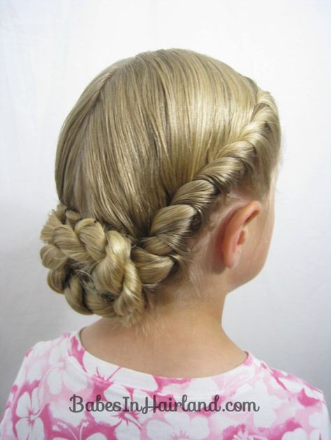 French Twisted Updo from BabesInHairland.com Quick Easy Updos, Hairstyles Fancy, French Twist Updo, Fancy Hair, French Twist Hair, Flower Girl Hairstyles, Long Hair Updo, Funky Hairstyles, Easy Hair