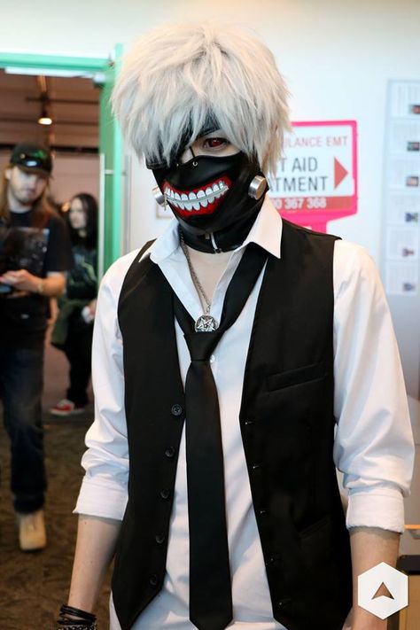 Kaneki Cosplay! Kaneki Ken Cosplay, Kaneki Cosplay, Couple Cosplay, Tokyo Ghoul Cosplay, Tokyo Ghoul Anime, Kaneki Ken, Fx Makeup, Sakura Uchiha, Cosplay Characters