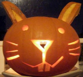 Pumkin Carving Bunny, Bunny Pumpkin Carving Ideas, Bunny Jack O Lantern, Rabbit Pumpkin Carving, Pumpkin Bunny, Bunny Pumpkin, Pumpkin People, Pumpkins For Halloween, Cute Pumpkin Carving