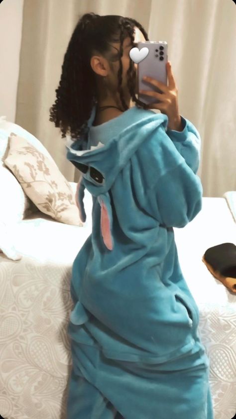 Stitch Onesie Aesthetic, Onesie Aesthetic, Pijama Stitch, Pjs Aesthetic, Stitch Onesie, Stitch Pajamas, Pajamas Aesthetic, Cute Pjs, Cute Sleepwear