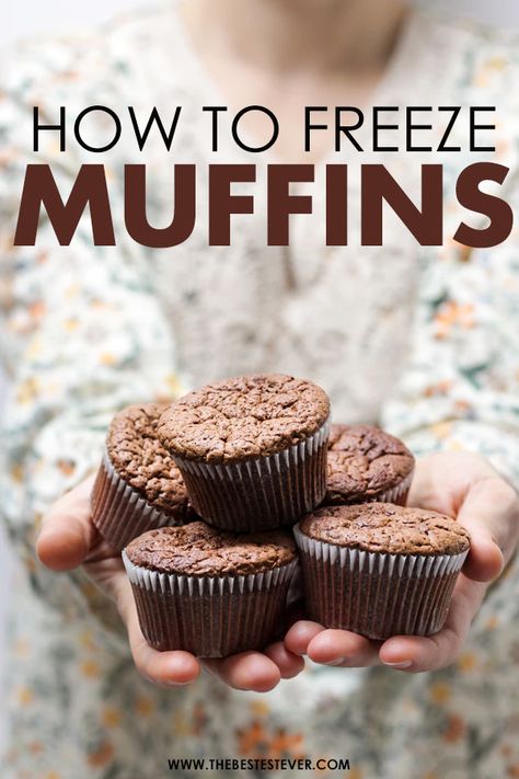 We show you the quick and easy to way to go about freezing your muffins. Find out how long you can keep them and what you need to ensure they are stored properly.  #muffins #freezefood Best Muffin Recipe, Freeze Muffins, Moist Muffins, Sprinkle Shower, Cinnamon Muffins, Homemade Muffins, Frozen Chocolate, Food Out, Chocolate Muffins