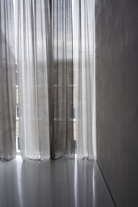 Explore .mw's photos on Flickr. .mw has uploaded 5635 photos to Flickr. Curtain Inspiration, Home Studio Photography, Grey Curtains, Bedroom Panel, Sheer Drapes, Minimal Home, Curtain Fabric, Sheer Curtains, Curtains With Blinds