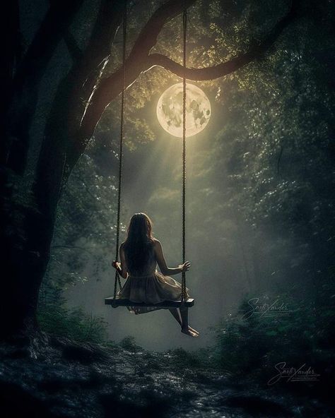 The Green Witch, Best Nature Images, Dreamy Artwork, Nature Photoshoot, Pretty Backgrounds, Moon Photography, Beautiful Wallpapers Backgrounds, Green Witch, Fantasy Aesthetic