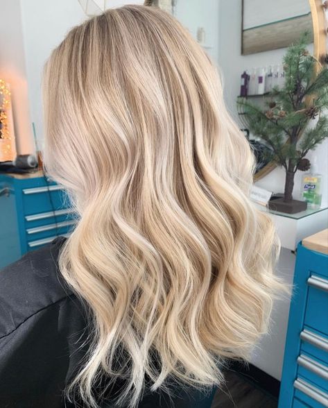 Warm Blonde Hair, Blonde Hair Goals, Perfect Blonde Hair, Bright Blonde Hair, Buttery Blonde, Summer Blonde Hair, Kadeřnické Trendy, Cool Blonde Hair, Dyed Blonde Hair