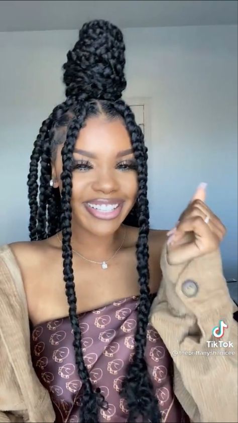 Large Passion Twists Braids, Chunky Locs, Jumbo Passion Twists, Blk Hairstyles, Big Twist Braids Hairstyles, Braid Beauty, Styling Braids, Concert Hair, Coco Hair