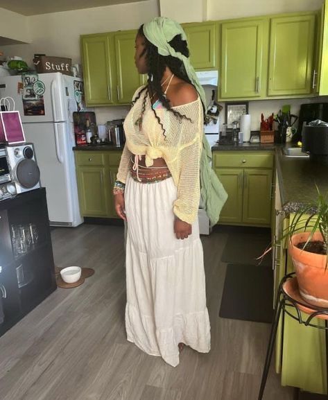 Beach Long Skirt, Long Skirt With Pockets, Spiritual Fashion, Boho Fits, Boho Inspo, Earthy Style, Earthy Outfits, Hippie Style Clothing, Summer Boho