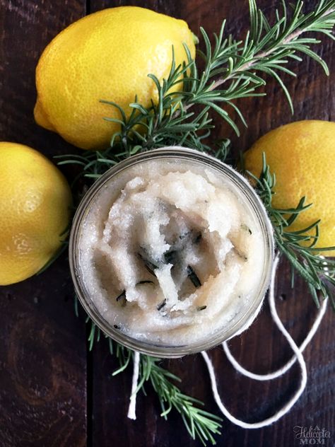 Lemon Rosemary Sugar Scrub DIY - This scrub is so easy to make and smells AMAZING!! Coconut Oil Body Scrub, Diy Sugar Scrub, Lip Scrub Recipe, Scrub Diy, Body Scrub Recipe, Sugar Scrub Homemade, Lemon Rosemary, Sugar Scrub Recipe, Sugar Scrub Diy