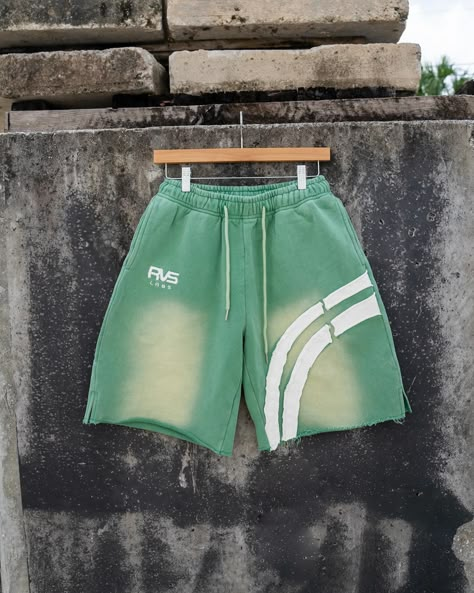 New Summer Arrivals From RSV Labs 🔥 Exclusively in store at all Survival locations 🌐 Supplies are limited so act fast 📲📦 #survivalmiami #streetwear #streetfashion #menswear #outfitoftheday #summeroutfit Shorts Design Ideas, Beach Shorts Men, Mens Casual Wear, Summer Style Beach, Mens Bottoms, Shorts Design, Shorts Collection, Streetwear Shorts, Mens Shorts Summer