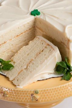 Baileys Irish Cream Cake, Irish Cream Cake, Creme Cake, Irish Foods, Irish Cooking, Irish Dishes, Irish Food, St Patricks Day Food, Irish Eyes