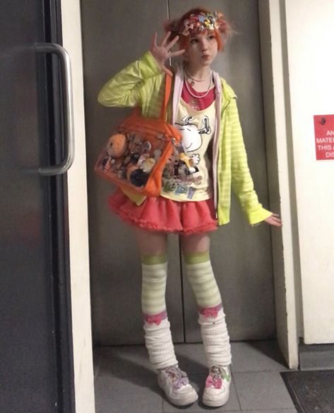 Japanese Colorful Fashion, Funky Jacket Outfit, Decora Japanese Fashion, Crazy Day Outfits, Colorful Alternative Fashion, Colorful Y2k Outfits, Juminocore Outfit, Wide Outfit, Red And Pink Outfit