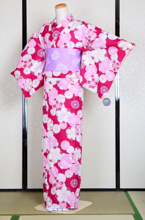 Yukata Aesthetic, Yukata Women, Japanese Yukata, Japanese Traditional Clothing, Yukata Kimono, Japan Outfit, Kimono Yukata, Morning Glories, Kimono Design