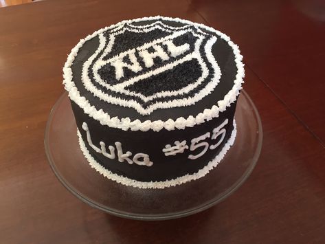 Nhl Cake, Felix Birthday, Logo Cake, Nhl Logos, Birthday Inspo, Cake Logo, Cake Decoration, Nhl, First Birthdays