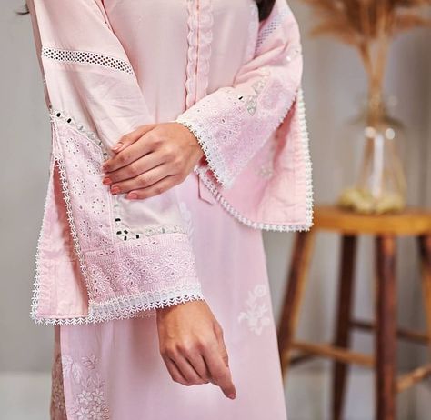 Kurti Designs Latest 2023, Sleeves Design For Suits, Suit Sleeves Design, Full Sleeves Design, Kurti Sleeves Design, Girls Dresses Sewing, Velvet Dress Designs, Designer Party Dresses, Simple Kurti Designs