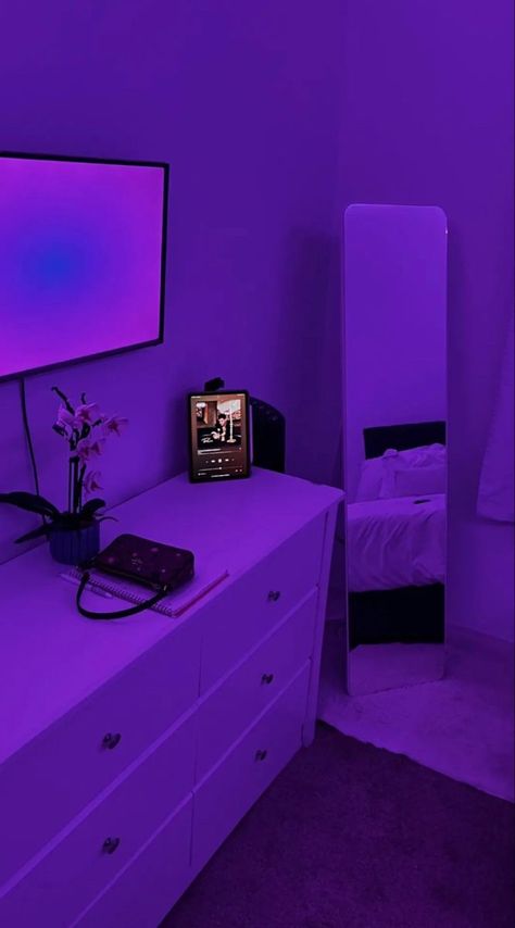 Wall Tv In Bedroom, Things To Put Under A Mounted Tv, Small Room King Size Bed Ideas Bedroom Designs, Room Inspo For Guys, Aesthetic Photo Dump Pics, Moody Room Aesthetic, Basic Room Aesthetic, Comfy Room Decor, Bedroom Ideas With Tv