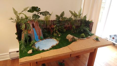 Diy Dinosaur Play Table, Dinosaur Play Table, Dinosaur Diorama, Dinosaur Small World, Dinosaur Land, Diy Dinosaur, Dinosaur Play, Dollar Store Ideas, Easy Toddler Activities