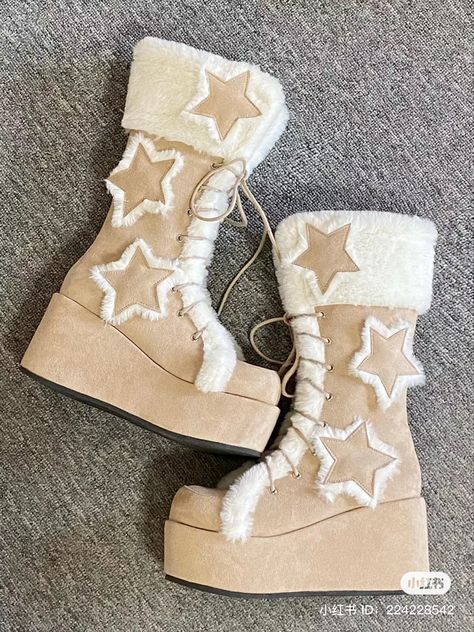 Dr Mundo, Dr Shoes, Pretty Shoes Sneakers, Cute Shoes Heels, Kawaii Shoes, Shoes Outfit Fashion, Cute Sneakers, Shoe Inspo, Girly Shoes