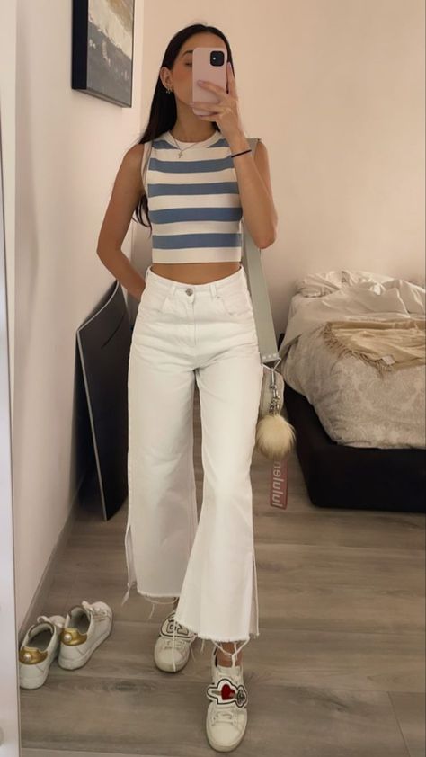 Outfits Jean Blanco, Uni Summer Outfits, Parisian Look, University Outfit, Uni Outfits, Stylish Summer Outfits, Casual Day Outfits, Beachwear Fashion, Fashion Days