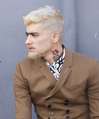 Zayn Malik bleached all his hair, even his facial hair... #ZaynMalik #hair #beard #blonde #bleach Blonde Beard, Zayn Malik, Blonde Hair, Blonde, Twitter, Hair