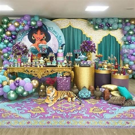 Fotos De Monica Caumene Em Topos | Aniversario Da Minnie Arabian Theme Party, Princess Jasmine Party, Arabian Party, Aladdin Birthday Party, Princess Jasmine Birthday Party, Aladdin Party, Princess Jasmine Birthday, Jasmine Party, Jasmine Birthday