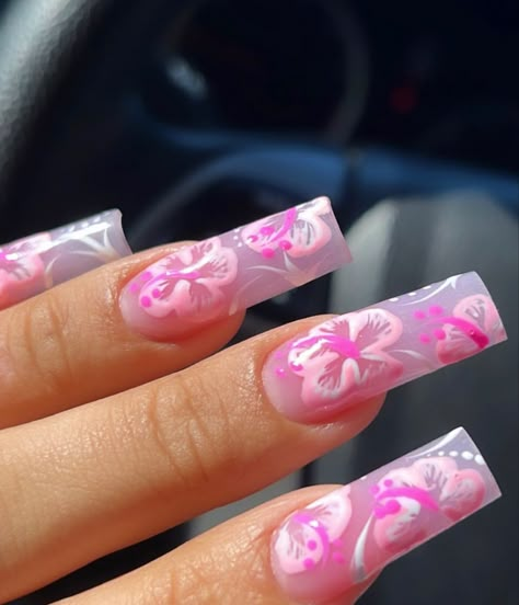 Valentine’s Day Nail Aesthetic, Pink Summer Nails Aesthetic, Flower 2000s Nails, Croquette Acrylic Nails, Holiday Nails Flowers, Tropical Core Nails, Hawaiian Hello Kitty Nails, Summer Nails Hawaiian Flowers, Hawaiian Nail Ideas