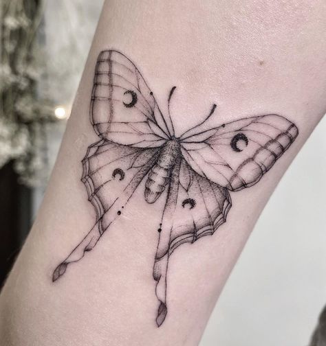 Moth Flying Tattoo, Girly Moth Tattoo, Fineline Moth Tattoo, Moth Tattoo Meaning, Lunar Moth Tattoo, Skyrim Tattoo, Luna Moth Tattoo, Moth Tattoo Design, Orchid Tattoo