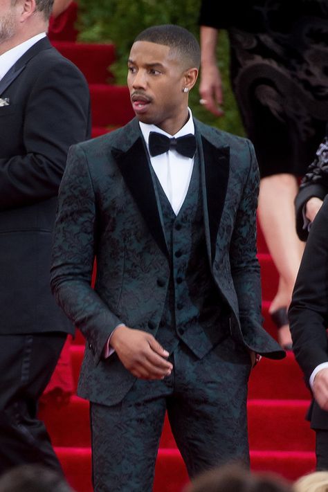 Prom Outfits For Guys, Michael Bakari Jordan, Prom Suits For Men, Black Suit Men, Michael B Jordan, Dress Suits For Men, Designer Suits For Men, Prom Suits, Green Suit