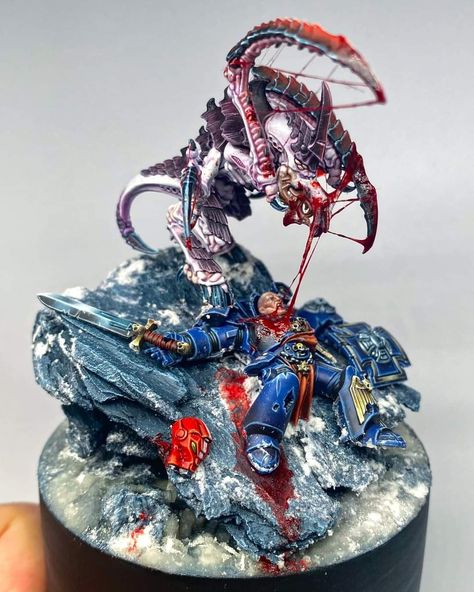 Warhammer 40k Tyranids Miniatures, Tyranid Diorama, Tyranids Paint Scheme, 40k Tyranids, Warhammer 40k Tyranids, 40k Tau, Warhammer 40k Figures, Diorama Ideas, Model Painting