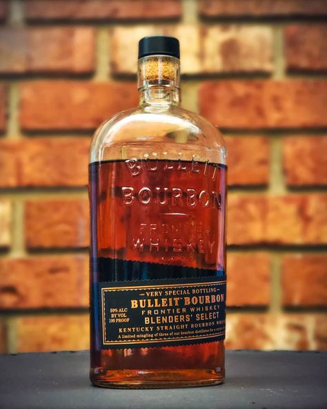 Review of Bulleit Bourbon Blenders’ Select Wine And Coffee Bar, Rare Whiskey, Bulleit Bourbon, Whisky Drinks, Bourbon Drinks, Whiskey Decanter Set, Best Bourbons, Blended Scotch Whisky, Fruit Preserves