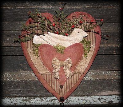 Love her work!! Primitive Sewing Patterns, Primitive Valentine, Valentines Bricolage, Valentine Vintage, Primitive Patterns, Fabric Hearts, My Funny Valentine, Lace Heart, Primitive Folk Art