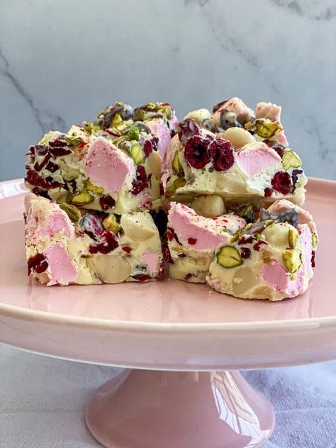 White Rocky Road Recipe, White Chocolate Rocky Road Recipe, White Rocky Road, Rocky Road White Chocolate, Rocky Road Packaging, Best Rocky Road Recipe, Sweets Tray, White Chocolate Rocky Road, Rocky Road Recipe