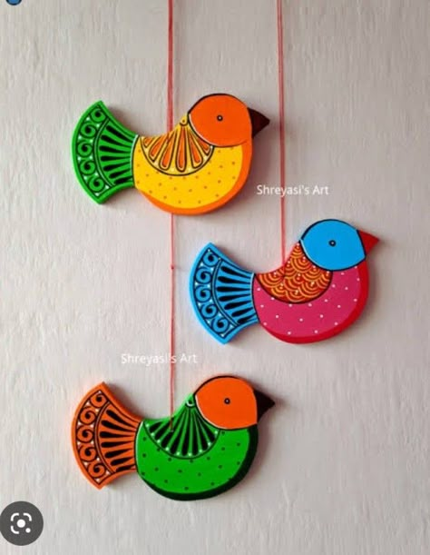 Cardboard Crafts Diy, Diy Wall Art Decor, Clay Wall Art, Art And Craft Videos, Art Decor Diy, Wall Hanging Crafts, Cardboard Art, Diy Crafts Room Decor, Art N Craft