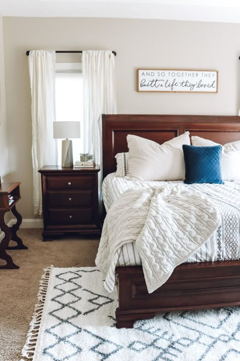 Wood Furniture Bedroom Decor, Bright Farmhouse, Dark Wood Bedroom Furniture, Dark Wood Bedroom, Dark Bedroom Furniture, Brown Furniture Bedroom, Bedroom Decor Dark, Wood Bedroom Furniture, Farmhouse Master