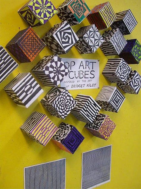 Op Art Cubes...ooooo paper sculpting idea? Illusion Kunst, معرض فني, 3d Art Projects, Art Cube, Middle School Art Projects, Art Lessons Middle School, 6th Grade Art, 4th Grade Art, 5th Grade Art