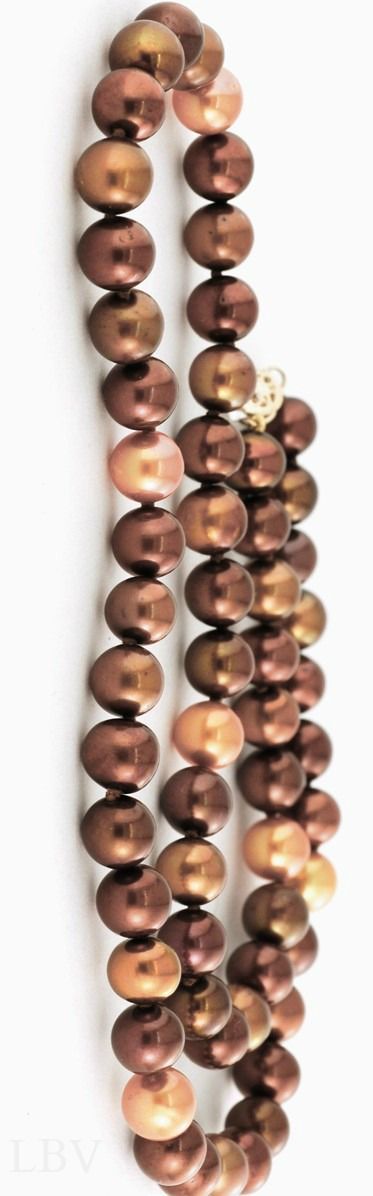 Enhanced Chocolate Pearls | LBV ♥✤ Bronze Fashion, Brown Pearls, Chocolate Pearls, Jewellery Unique, Dark Copper, Chocolate Diamonds, Soft Autumn, Fifty Shades, Brown Fashion