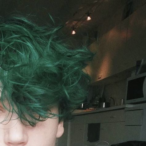 Green Hair Guy Aesthetic, Green And Black Hair Men, Men With Green Hair, Short Green Hair Aesthetic, Green Hair Color Men, Dark Green Hair Men, Dark Green Hair Aesthetic, Dark Green Short Hair, Men Green Hair